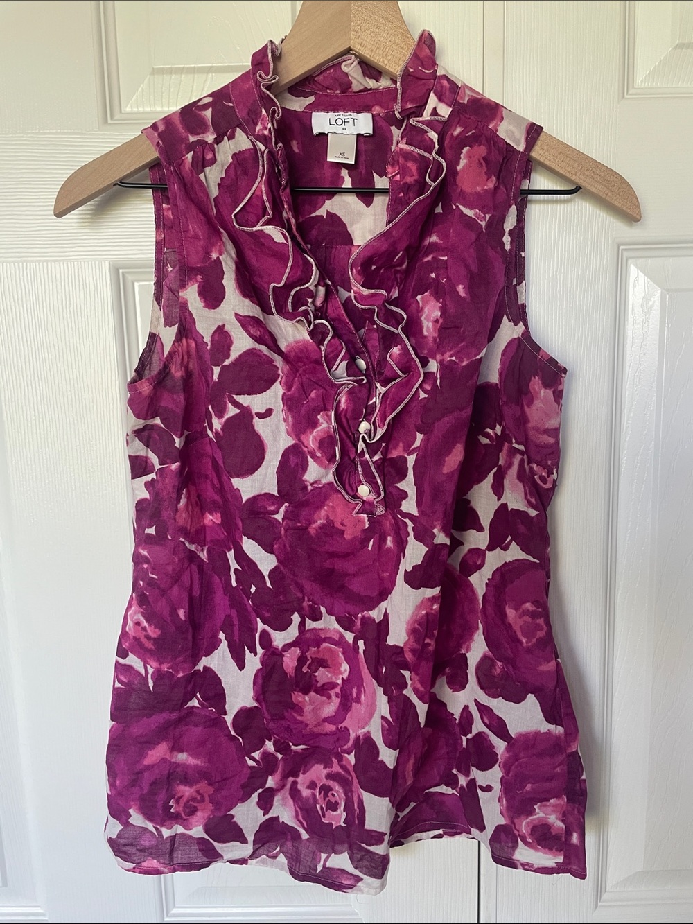 LOFT Magenta Floral Ruffle Sleeveless Shell